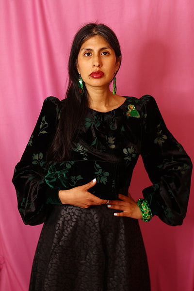 BRIGHT GREEN CRYSTAL PENDANT EARRINGS, 2023